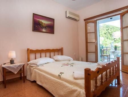 포로스 Fernanda'S Traditional 2 Floor House 빌라 외부 사진